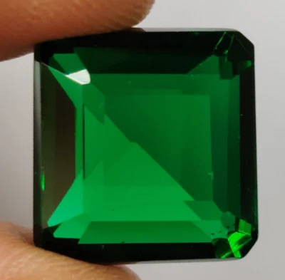 AAA+ Colombian Green Emerald 85.00 Ct. Square Cut Loose Gemstone Gift for Women - Image 1 of 4