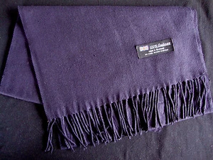 100% Cashmere Winter Scarf Scarve Scotland Warm Solid Navy Blue Wrap Shawl NEW - Picture 1 of 2