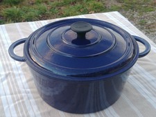 Cocotte COUSANCES - fonte émaillée bleu marine N°24 ( le creuset )