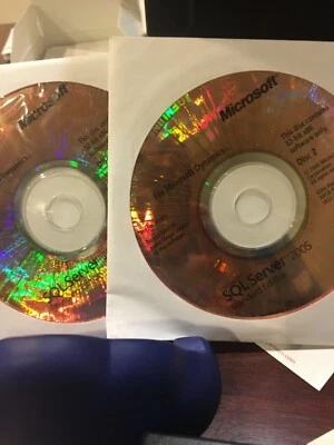 Microsoft Windows  SQL Server 2005 Standard Edition for Microsoft Dynamics 32bit - Image 1 of 3