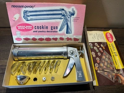 Vintage Wear-Ever Cookie Gun & Pastry Decorator Set in Original Box - Image 1 of 4
