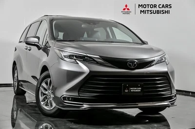 Toyota Sienna XLE 2021 8-пассажирская - Изображение 1 из 4