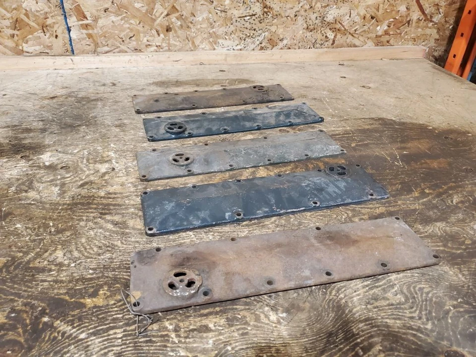 Cubierta de válvula de motor Ford modelo A se vende individualmente Foto 1 de 4