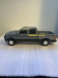 Ertl John Deere Pickup Truck mit Anhängerkupplung grau 1:32 Diecast Metall & Kunststoff 8" - Bild 1 von 13