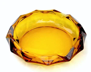 VIKING AMBER large round DIAMOND POINT ASHTRAY #6724 8.5 inch hand made U.S.A - Picture 1 of 4