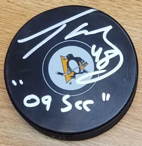 Autographed TYLER KENNEDY "09 SCC" Pittsburgh Penguins Hockey Puck w/Show Ticket - Picture 1 of 1