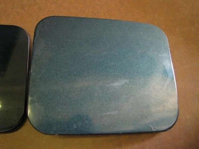 '92-96 Toyota CAMRY / Lexus ES300 Fuel/Gas Door Lid Assembly 93 94 GREEN #6M1 95 - Image 1 of 2