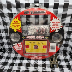 Michael Jordan 1995 Upper Deck NBA Pogs Air Slammin' Street Kaps gioco anni 90 retrò - Foto 1 di 9