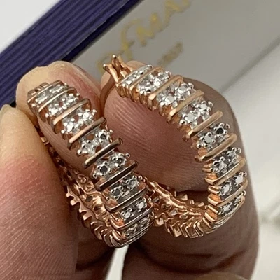 Pendientes de aro de circonita helada de plata de ley 925 enchapados en oro de 14 quilates para mujeres y hombres Foto 1 de 4