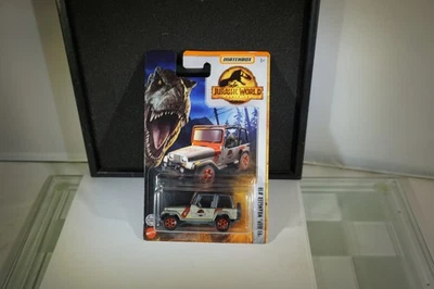 N - Matchbox Jurassic World 93 Jeep Wrangler #18 (#2941) - Image 1 of 2