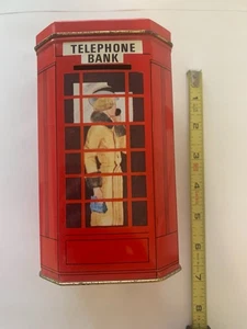 Tin Ware - Caja telefónica inglesa con una mujer y un perro - con bisagras - Hecha en Inglaterra - Imagen 1 de 7
