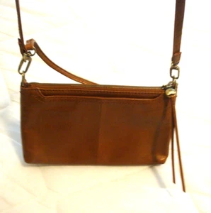 Hobo Darcy Convertible Strap Crossbody Bag Carmel Brown Tan Leather - Picture 1 of 8