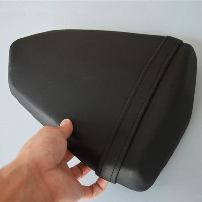 Almohadilla de asiento de pasajero trasera negra para Yamaha YZF R6 2006-2007 YZF-R6 Foto 1 de 4