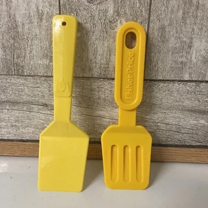 2 Vintage 1987 Fisher Price Fun With Food Yellow Spatulas - Picture 1 of 1