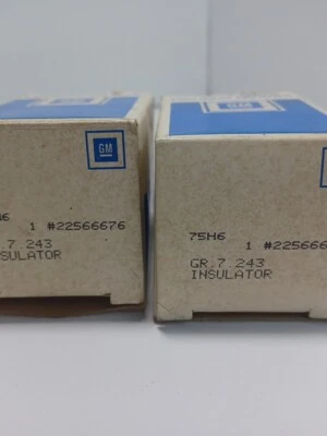 Paquete de 2 aisladores de buje de barra estabilizadora GM originales NOS-Buick Chevy Pontiac 22566676 Foto 1 de 3