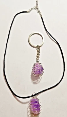 Juego de collar y llavero de amatista (caído) con ajuste de 18 pulgadas cadena y garra de langosta Foto 1 de 4