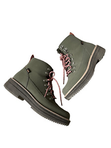 TEVA OLIVE MIDFORM LACE UP WATER-RESISTANT LEATHER BOOTS 8.5