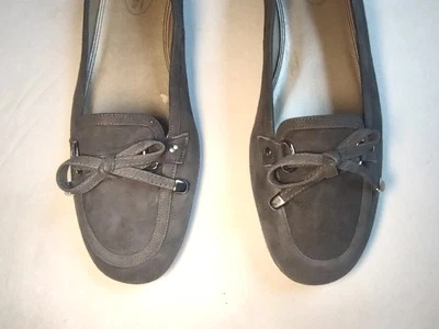 NEW Talbots Suede Women's Driving Flats Grey Loafers Bow Silver Round Toe 8 - Image 1 of 4