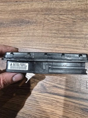 Toyota Camry XLE 2015 bloque de conexiones 82720-33301 OEM 15 16 17 Foto 1 de 4