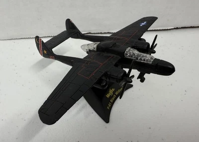 Avión Militar Diecast P61 Viuda Negra EE. UU. de Maisto con Soporte Foto 1 de 4