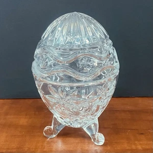 Plato de caramelo de huevo estilo Alexandra de la Quinta Avenida cristalino con patas con tapa - Imagen 1 de 8