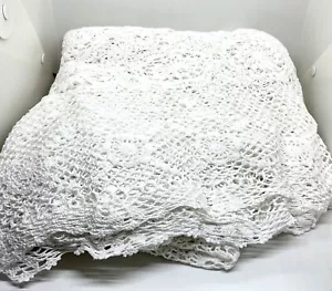 Vtg Crochet Handmade White Tablecloth Extra Wide Large 280 x340cm Grannycore - Picture 1 of 2