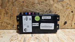 MODUŁ RADIA BT STEROWNIK JEEP WRANGLER OE 68427889AG - Picture 1 of 2