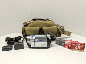 JVC GR-DVL220U Mini DV Digital Tape Camcorder Camera - 700x Digital Zoom. Tested - Picture 1 of 11