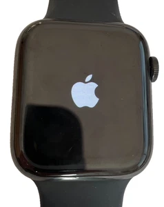 Apple Watch Series 4 / Edelstahlgehäuse 44mm in Schwarz (GPS + Cellular) - Bild 1 von 6