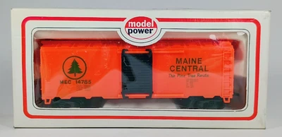 Model Power MAINE CENTRAL, The Pine Tree Route 40' Box Car, HO Scale. #8003. - Image 1 of 4