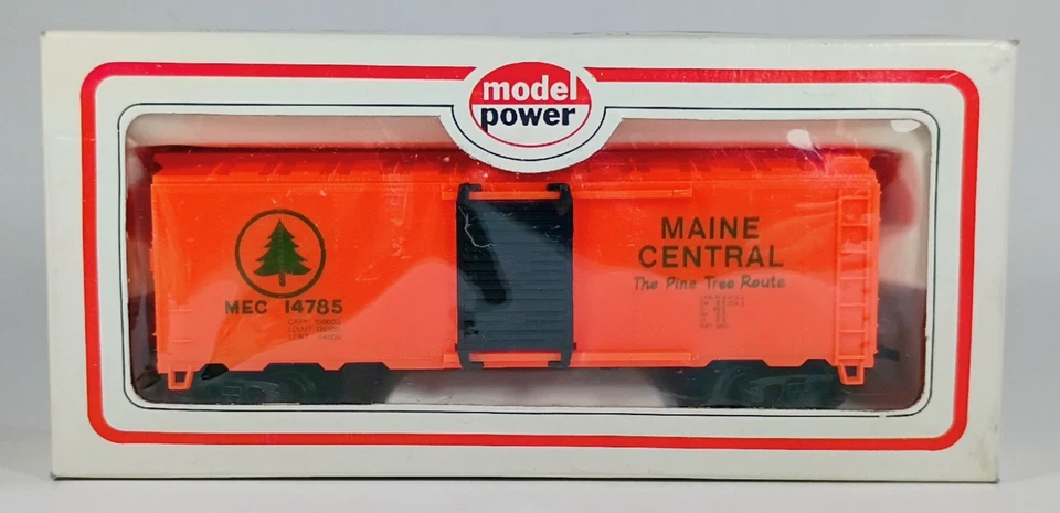 Model Power MAINE CENTRAL, The Pine Tree Route 40' Box Car, HO Scale. #8003. - Image 1 of 4