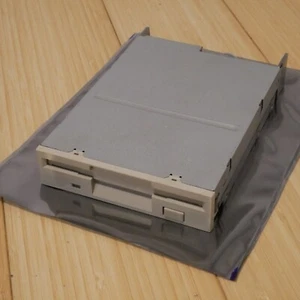 TEAC 3.5 inch Internal Floppy Disk Drive Model FD-235HF Tested & Working - 19 - Picture 1 of 8