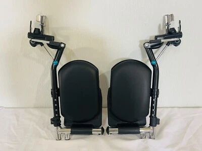 1 Pair Wheelchair Elevating Legrests W/ Calf Pads Fits Most Standard Wheelchairs - Image 1 of 3