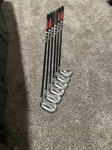 Sim 2 Max Irons 5-pw With Ventus Regular Shafts - Picture 1 of 3