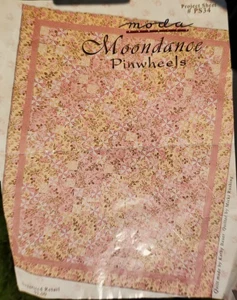 *RARE MODA QUILT KIT * Robyn Pandolph MOONDANCE PINWHEEL + Bolster Cover 75 x 85 - Picture 1 of 17
