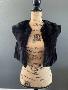 Cat & Jack Furry Vest Black Size Large Girls 10-12 AUG2020 - Picture 1 of 9