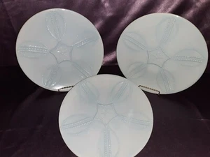3 Kate Williams Global Design Connection Designer Plates - Picture 1 of 11