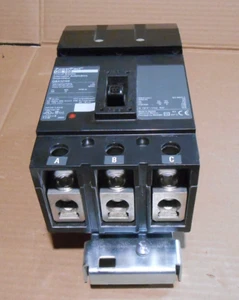 NEW SQUARE D QBA32100 POWERPACT CIRCUIT BREAKER 100 AMP 3 POLE 240VAC GREEN - Picture 1 of 7