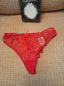 Axami Casiopia V5848 Red Lace Thong Size 10 - Picture 1 of 2