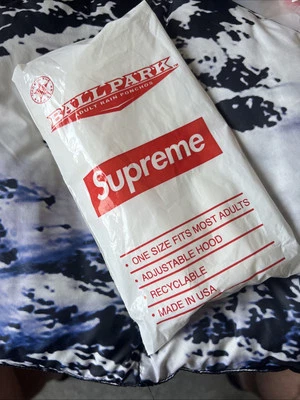 Poncho de lluvia Supreme Ballpark nuevo SS20 100 % auténtico Foto 1 de 2