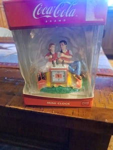  Vintage COCA-COLA Mini Desk Clock Coca-Cola Picnic Couple  - Picture 1 of 6