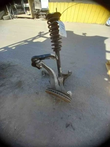 16-22 JEEP GRAND CHEROKEE Knee Assembly passenger less caliper light scratches - Picture 1 of 2