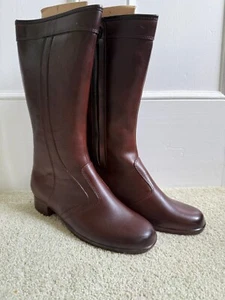 Vintage Brown Rain Boots - Women's Size 9- With Box - Retro, Mod, Preppy - Picture 1 of 13