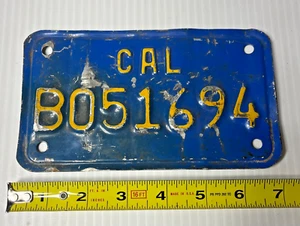 California blau Motorrad Roller Moped Kennzeichen #B051694 Oldtimer Original - Bild 1 von 2