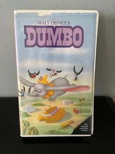 Disney Black Diamond VHS - Dumbo - Picture 1 of 4
