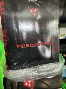 SIDESHOW BATTLE DAMAGED PREDATOR SIZE MASK STATUE LIFE 1:1 SIZE Prop Replica - Picture 1 of 1