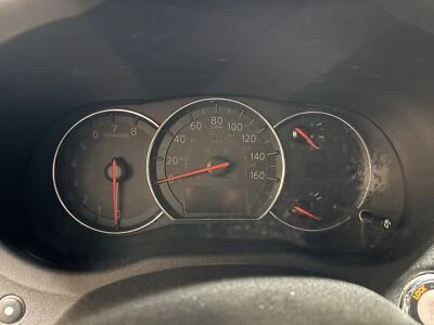 Medidor de velocímetro usado se adapta a: Nissan Máxima 2012 clúster analógico MPH grado A Foto 1 de 4