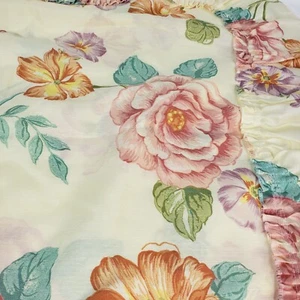 2 New Vintage Standard Pillow Sham Floral Cottage Yellow Pink Green Crisp NWOT - Picture 1 of 9