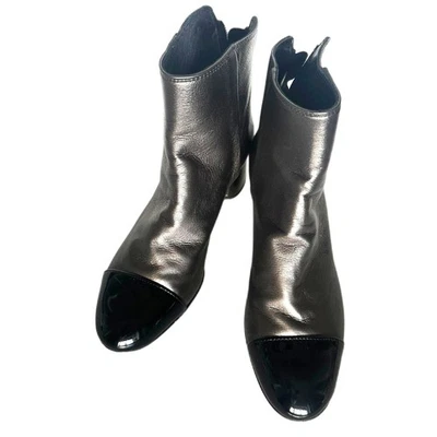 AGL Botines de Cuero Metálico Plateado con Puntera Brillante US 6.5-7 $695 Foto 1 de 4