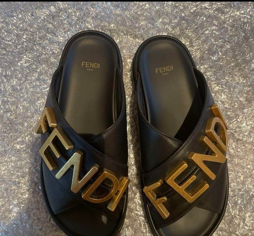 FENDI Sandali piatti slide logo nero oro pelle donna autentici